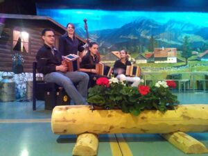 Rock Tradition - Famille Beuchat Court